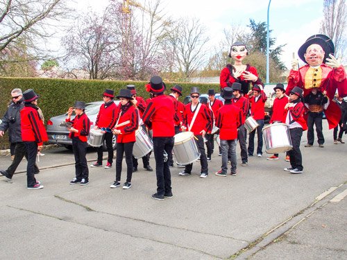 Notre groupe de musique au carnaval de Coulaines